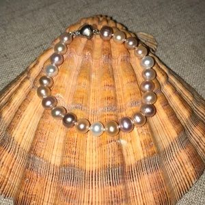 Natural pink freshwater pearl bracelet
